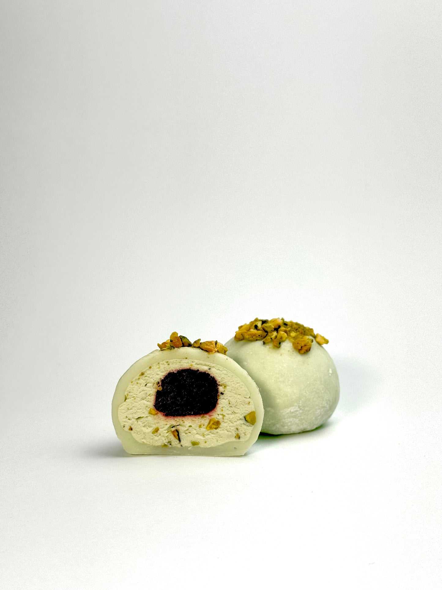Pistachio-raspberry flavor